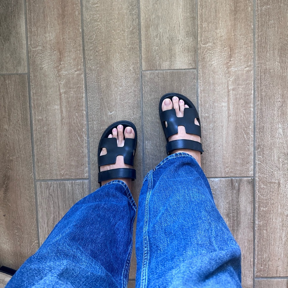 Steve Madden Mayven Black Leather Sandals